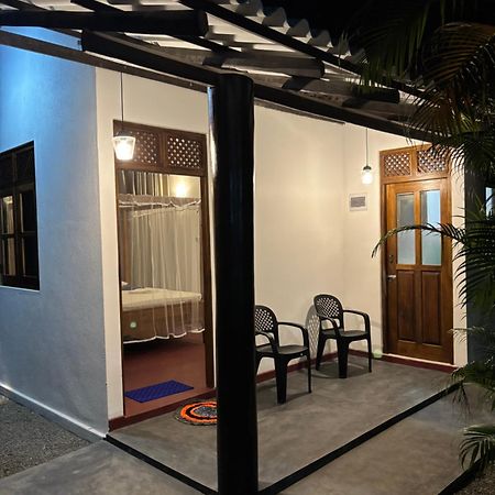 Ima House Bed & Breakfast Диквела Екстериор снимка