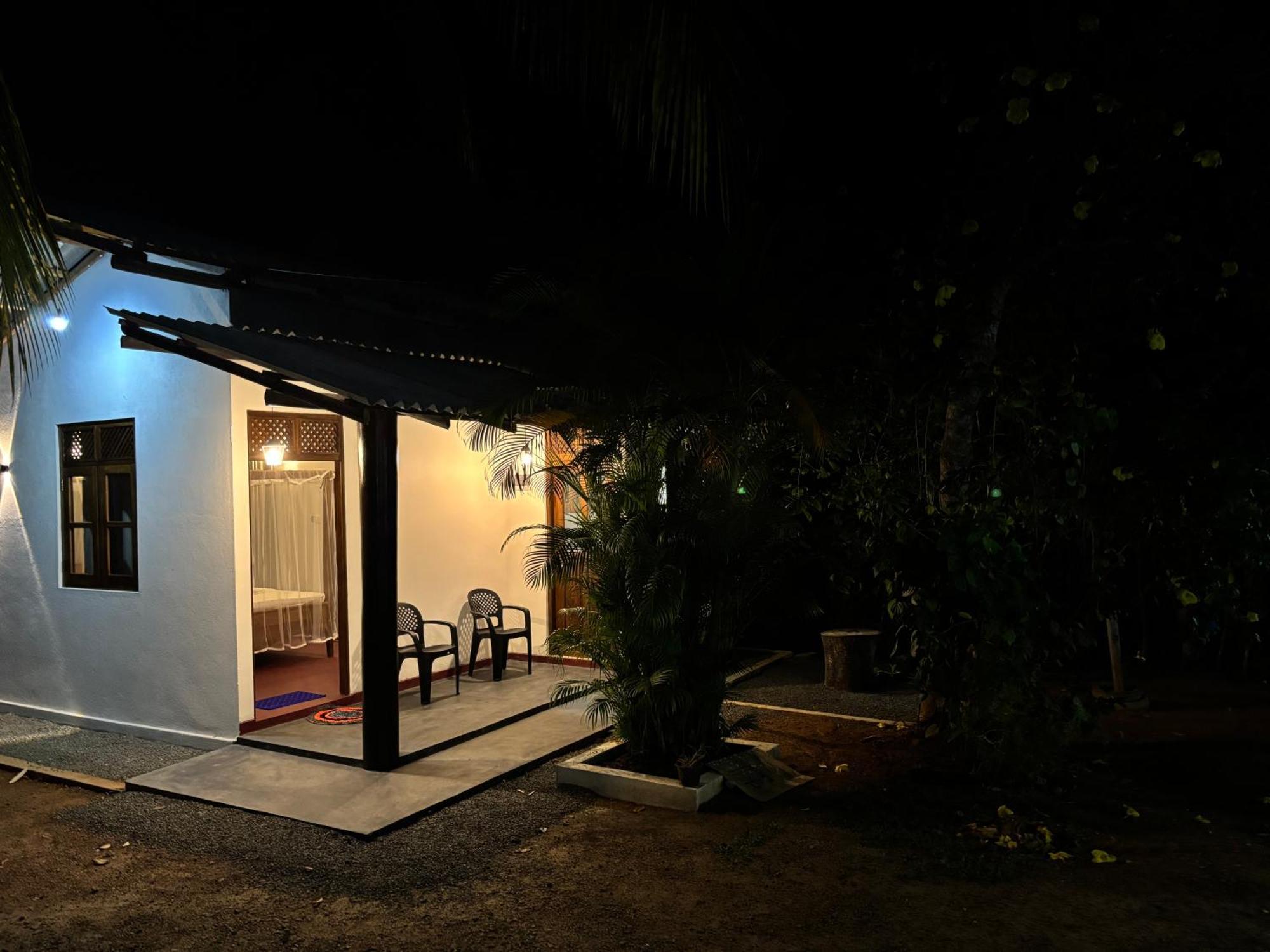 Ima House Bed & Breakfast Диквела Екстериор снимка