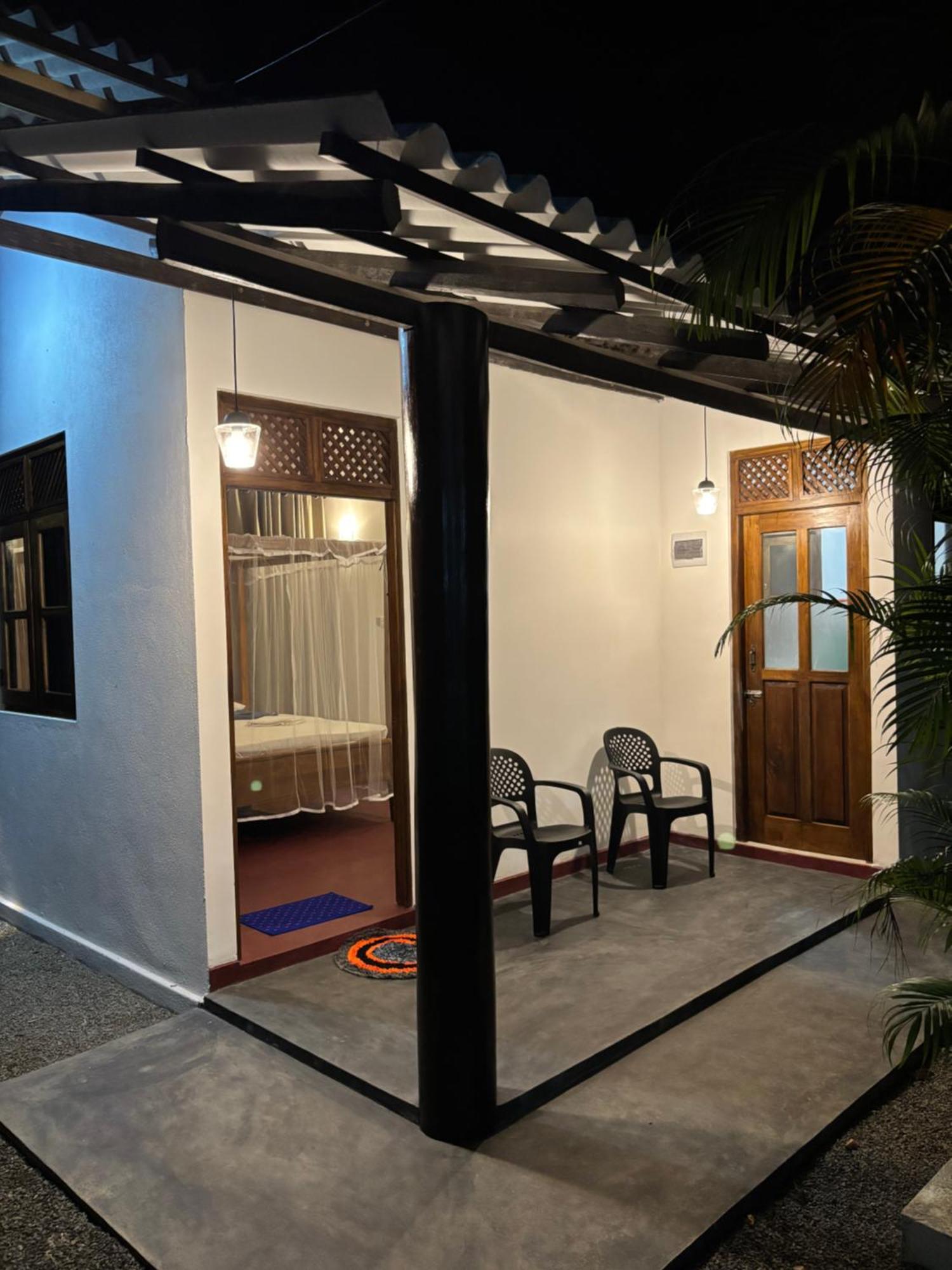 Ima House Bed & Breakfast Диквела Екстериор снимка