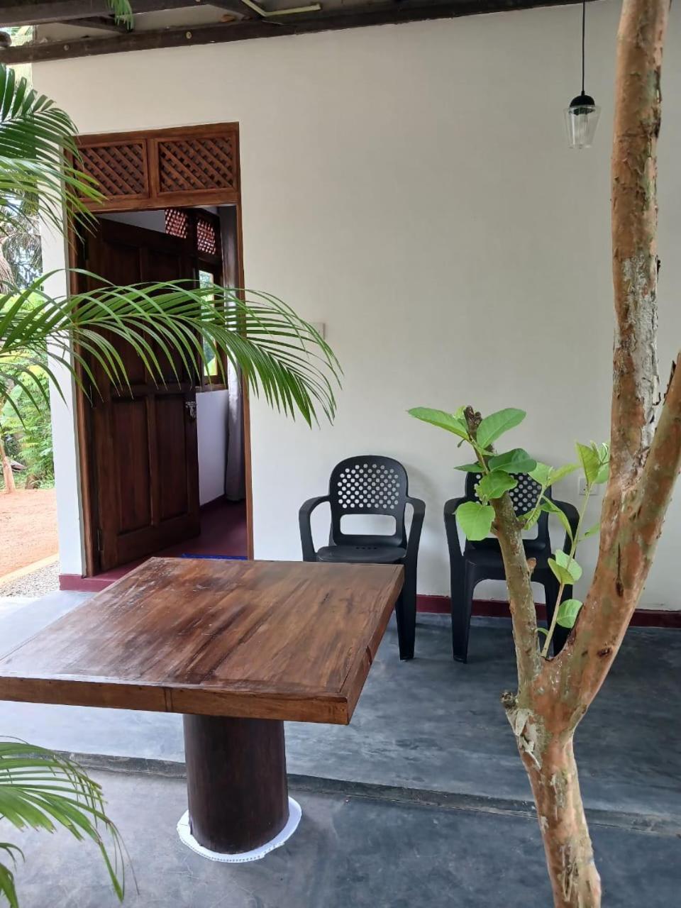 Ima House Bed & Breakfast Диквела Екстериор снимка