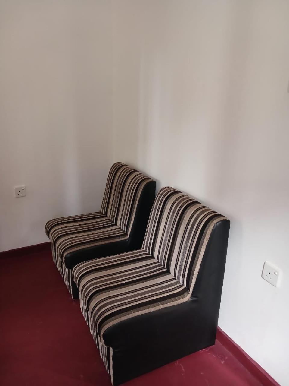 Ima House Bed & Breakfast Диквела Екстериор снимка